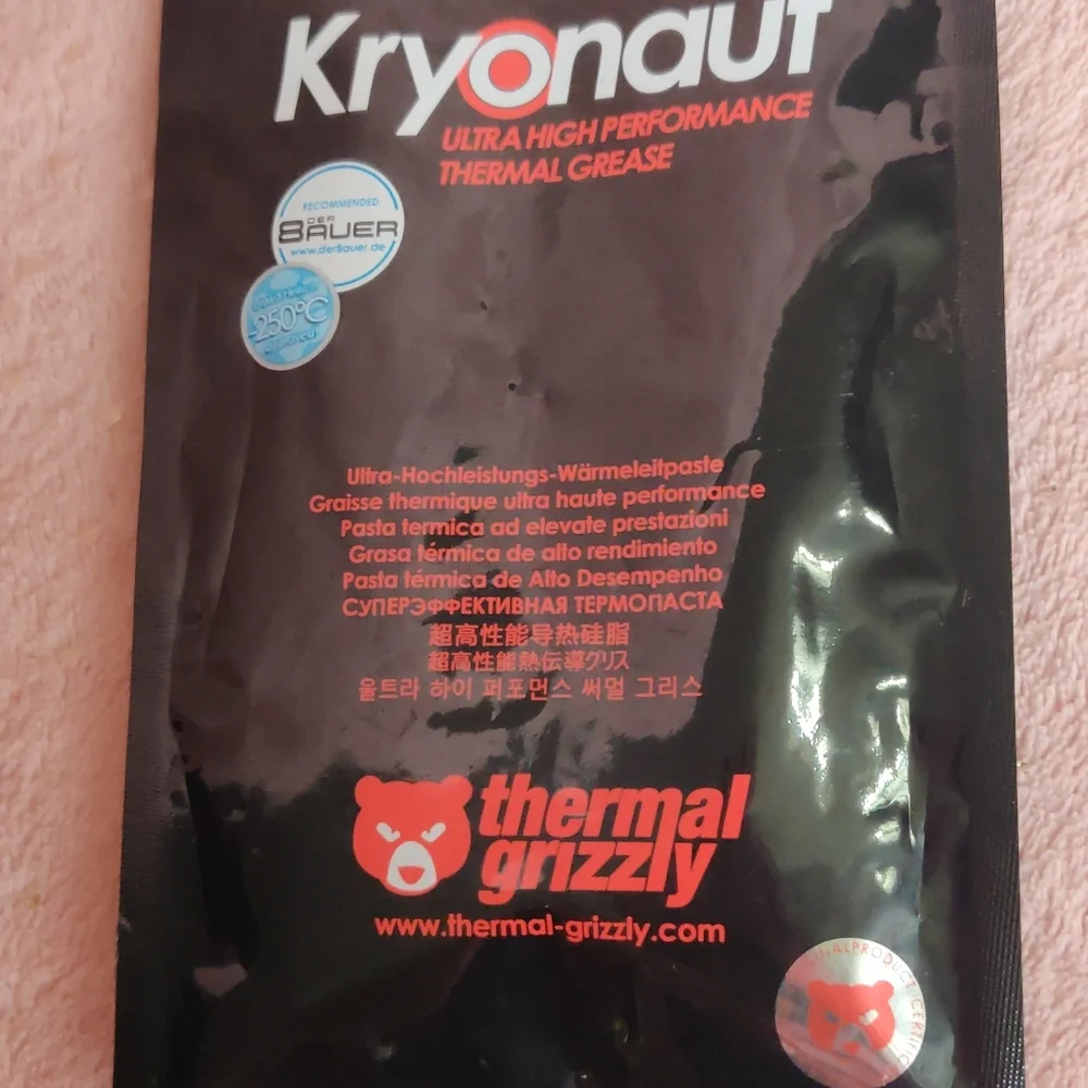 New in package kryonaut ultra high performance thermal grease - Picture 2 of 3